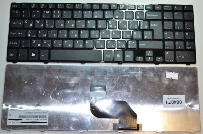 Клавиатура для ноутбука MSI CR640, чёрная, маленький Enter, с рамкой, RU